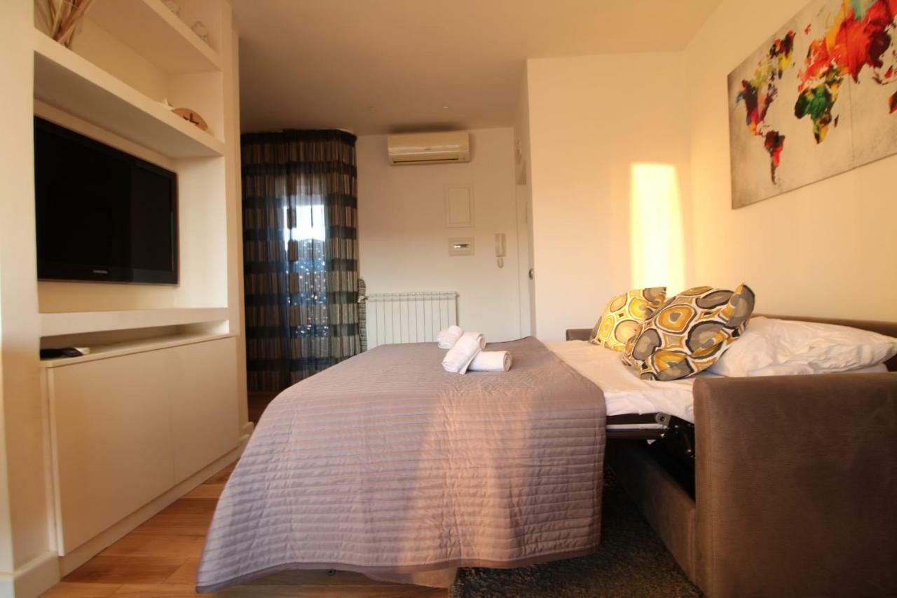 Suite Delicia Apartment - Appartamento Con Terrazza Naples Extérieur photo